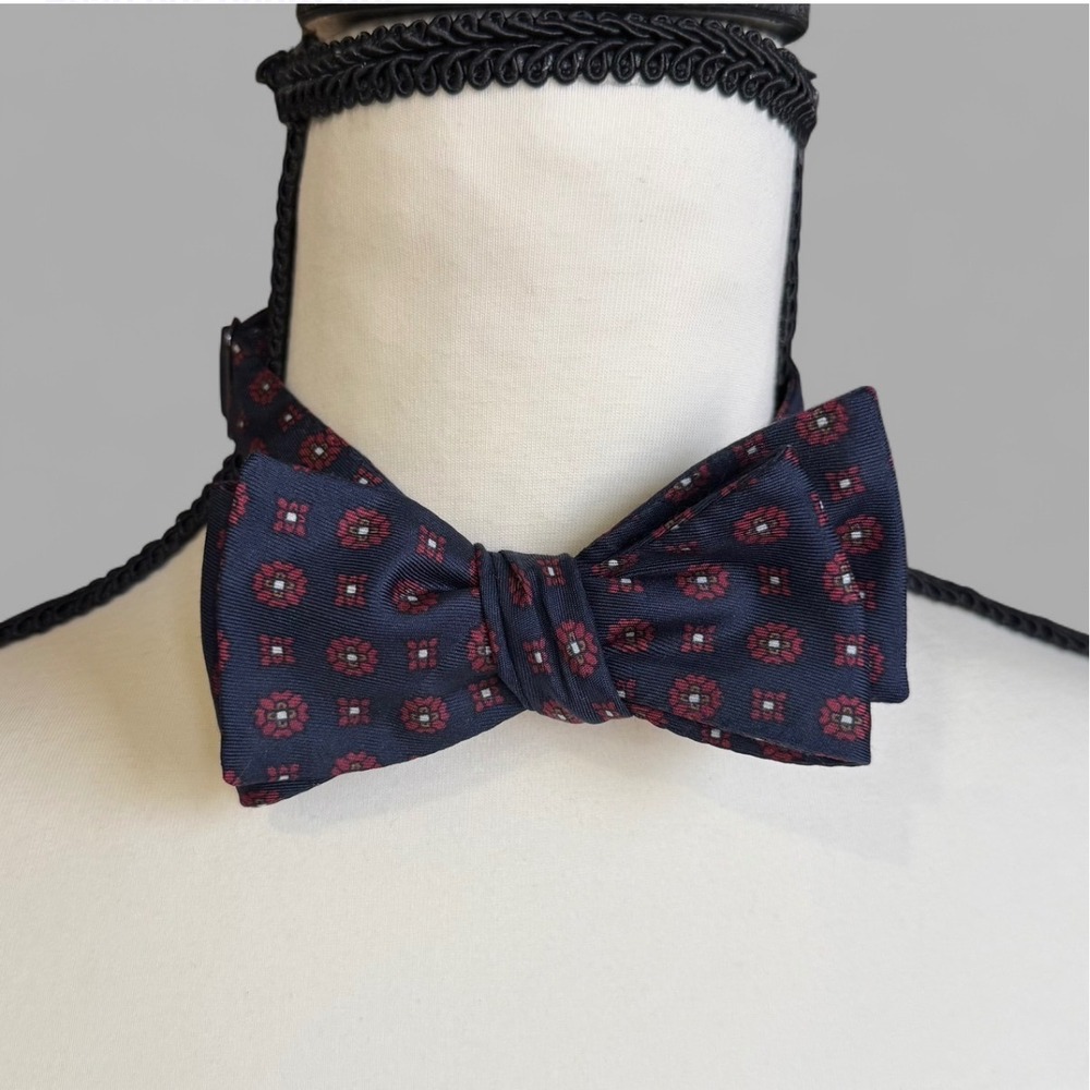 Ferrell Reed Navy Red Floral Silk Bow Tie Adjustable‎ Mens Formal
